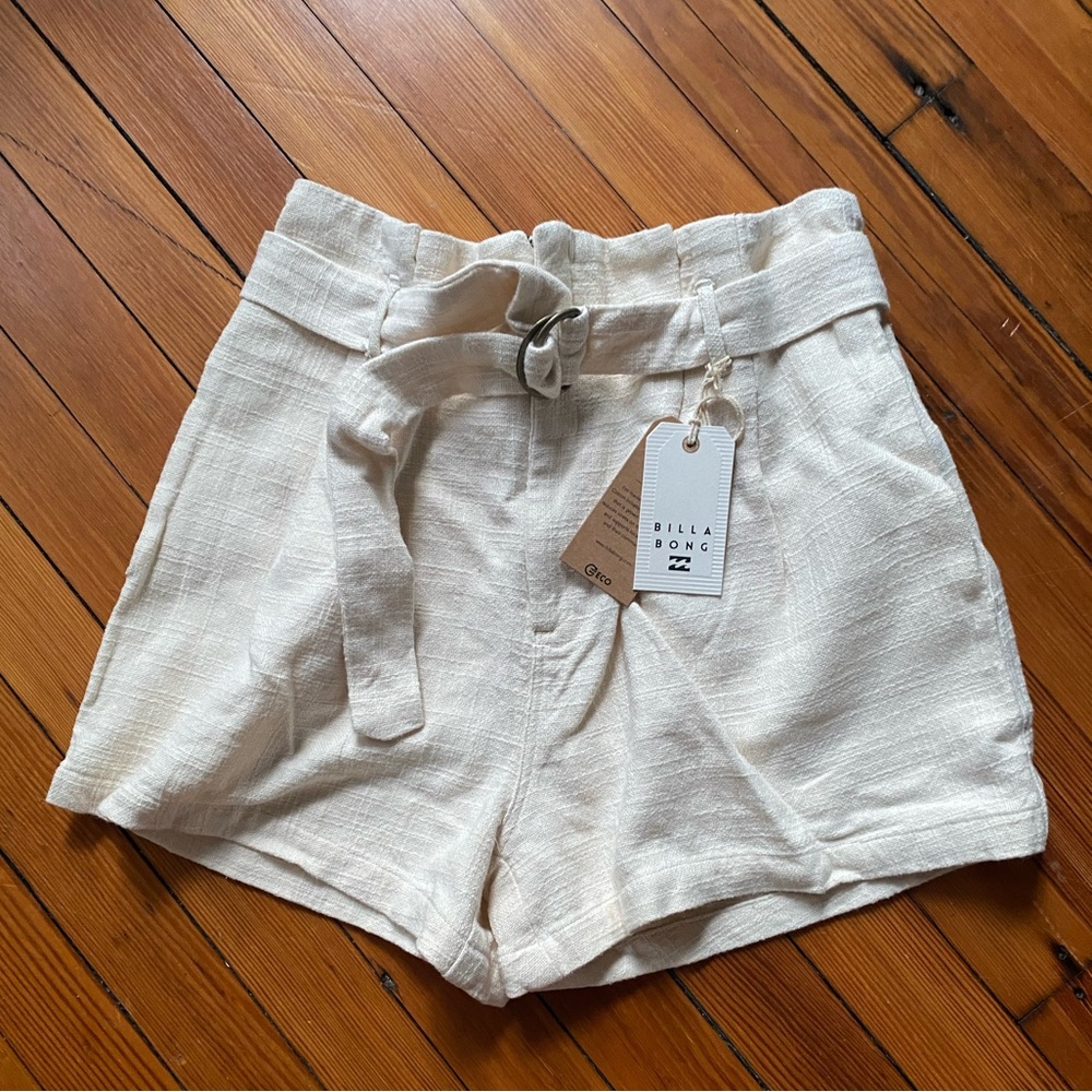 Island Getaway Billabong Shorts